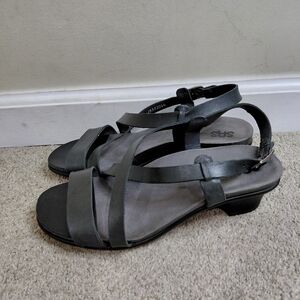 Sas Women Size 8.5M Black Sandals